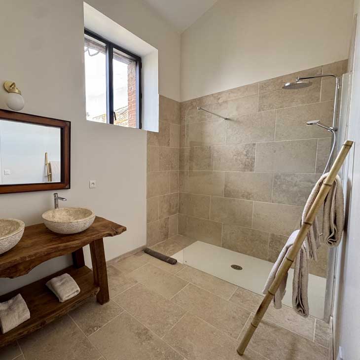 douche pour séjour vacances en immersion en provence